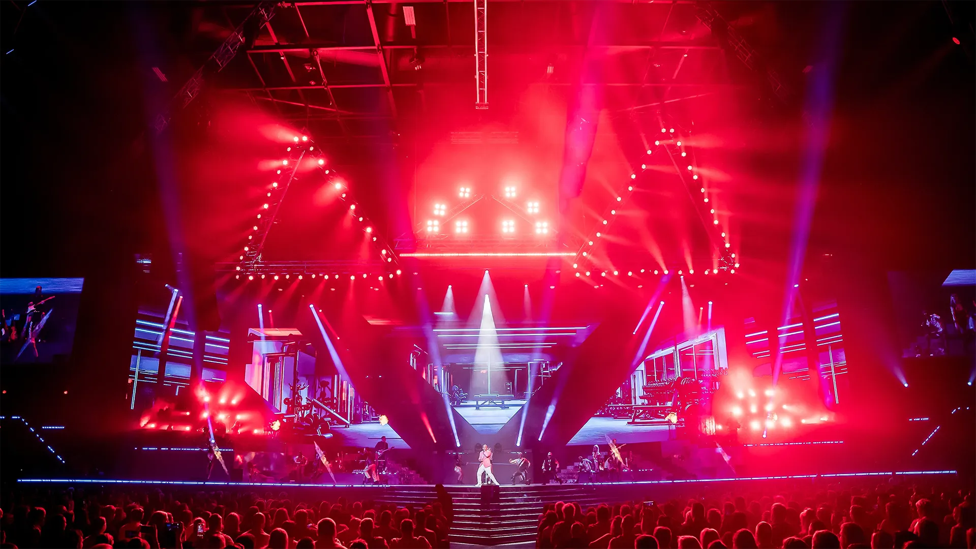 204   185   AIG 37 {Index} - MGG Event Production Portfolio